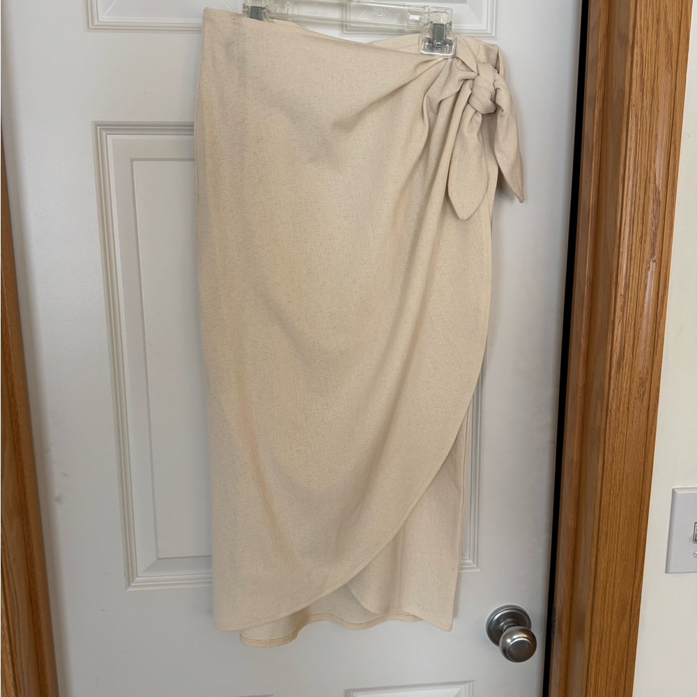 H&M Cream Asymmetrical Skirt